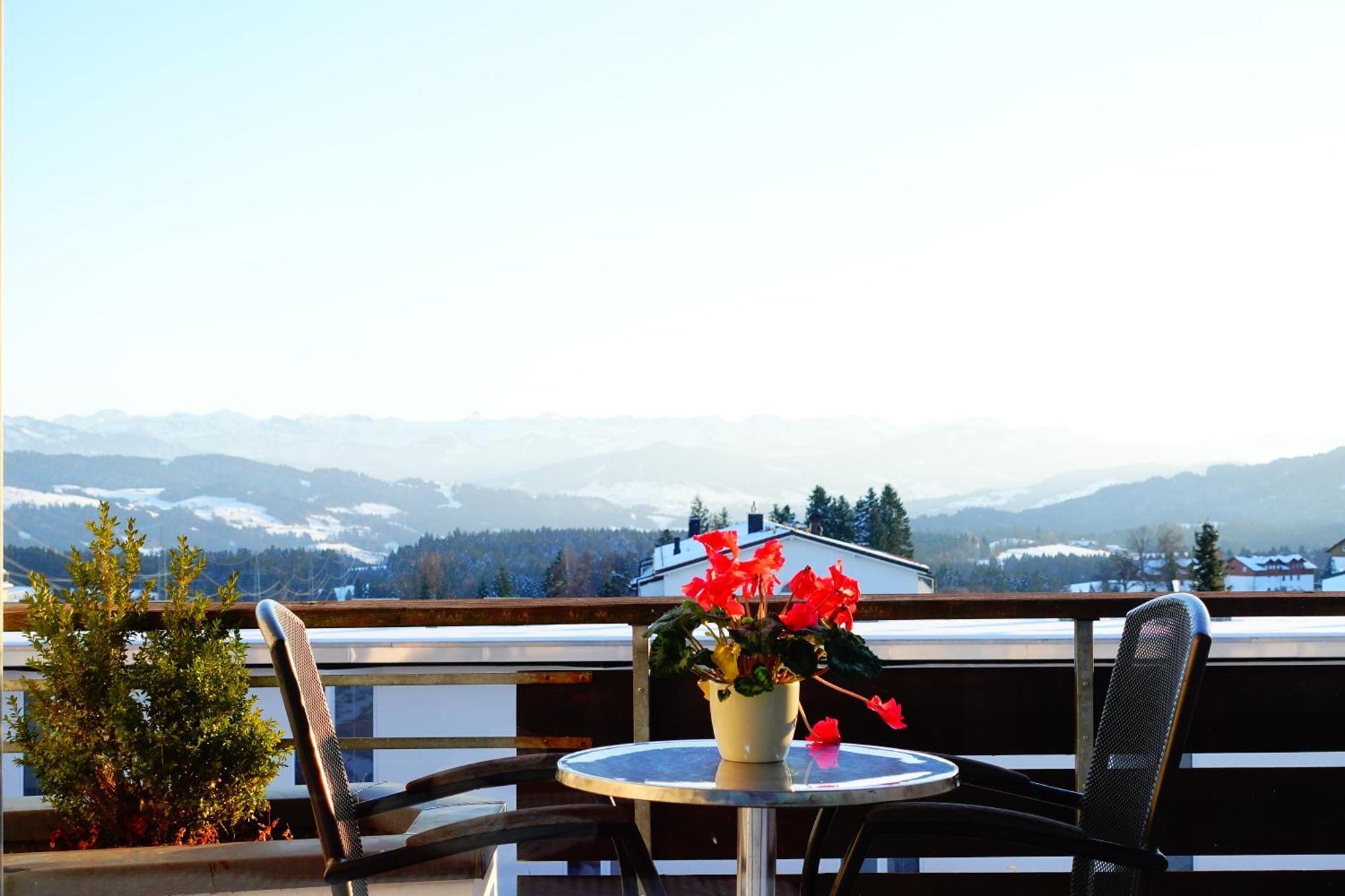 Relax-Red Mit Pool Und Sauna Scheidegg Exterior photo